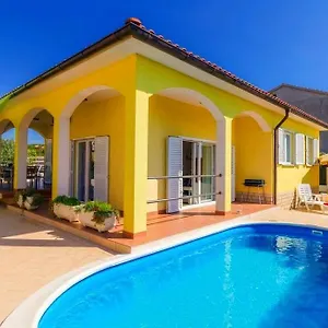 Sweet Villa